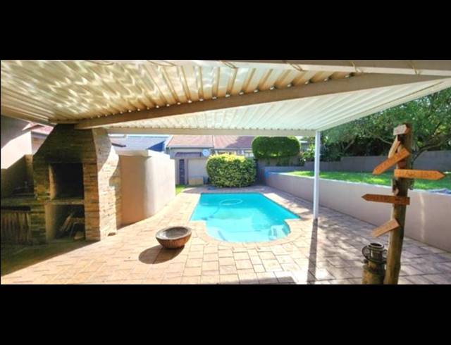 4 BEDROOM HOUSE FOR SALE IN MEER EN SEE